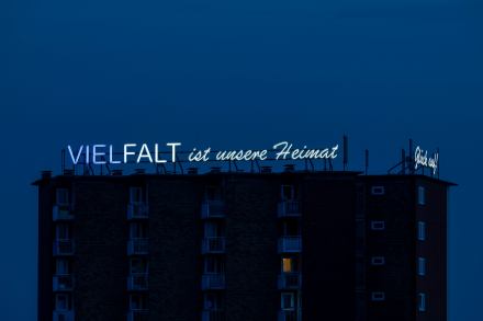 Künstlerkollektiv kitev, Vielfalt ist unsere Heimat, 2018 © Rainer Schlautmann