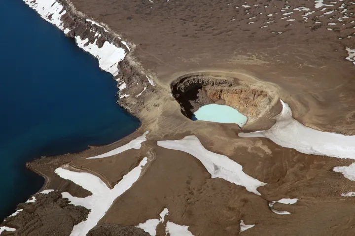 Iceland. Photography of Extreme Landscapes © Helga Franz