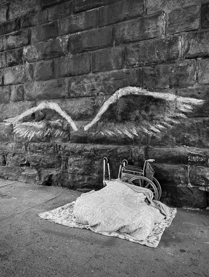 "Geweihter" Obdachlosenschlafplatz, Berlin. © Barbara Wolff "Geweihter" Obdachlosenschlafplatz, Berlin. © Barbara Wolff