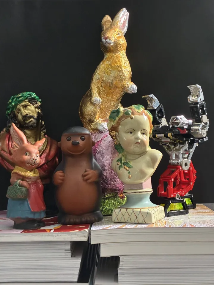 Tim Rautert, Two rabbits talking with a robot, 2026, mixed media, 160 x 60 x 45 cm