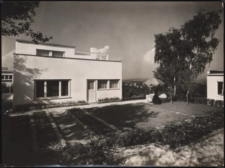 Foto: Dr. Otto Lossen, Haus Poelzig, Garten © Architekturmuseum TU Berlin/Weissenhofmuseum im Haus Le Corbusier