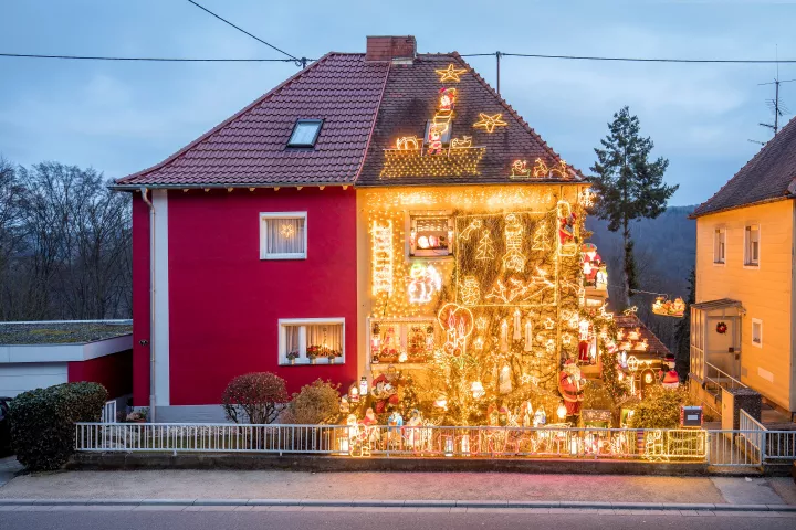 Weihnachtshaus bei Völklingen. Saarland © Hans-Jürgen Burkard