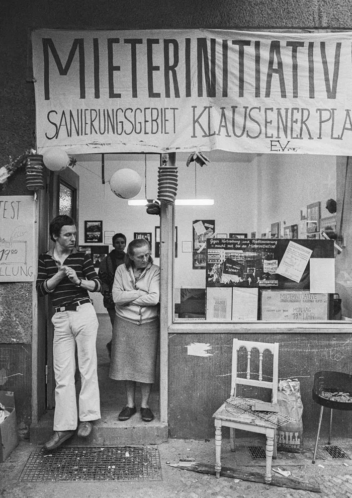 Opening of the photo exhibithion "5 Years of Tenants´Initiative" in the Tenants´Initiative office at Nehringstraße 11. © Gottfried Schenk, 1978