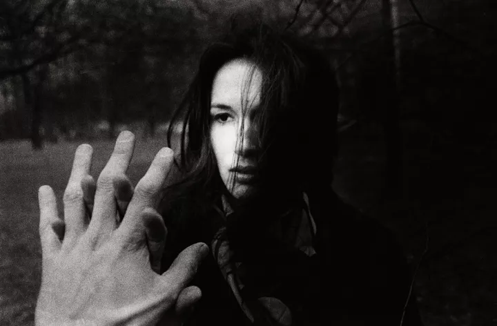 Ralph Gibson, Untitled, 1968 aus der Serie The Somnambulist, 1970 © Ralph Gibson Ralph Gibson, Untitled, 1968 aus der Serie The Somnambulist, 1970 © Ralph Gibson 