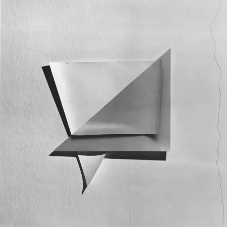 Gottfried Jäger, Ohne Titel. Fotopapierarbeit II 1988 Silbergelatine-Barytpapiere, montiert, 30 x 25 cm