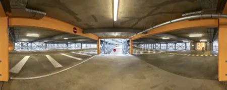 Parkhaus 11, Deck 2, 2019 © Juliane Rückriem
