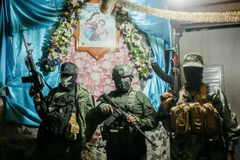 © Axel Javier Sulzbacher, Preisträger Felix Schoeller Photo Award, Kategorie Nachwuchs, „Green Dystopia“