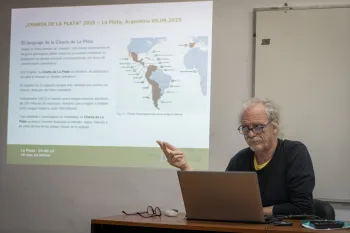 Lutz Matschke, Präsentatition der Charta de La Plata, Uni La Plata 2025/26 Foto © Pepe Mateos