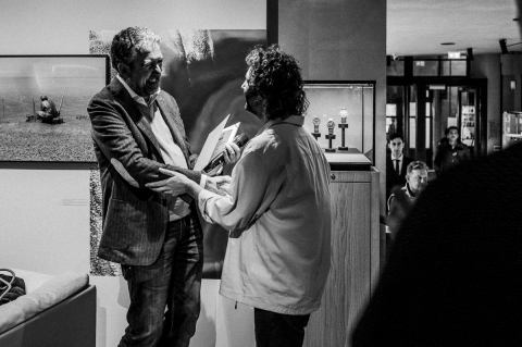 DGPh 4Ward | EMERGING PHOTOGRAPHER AWARD. Leica Gallery in Paris. Marco Dirr (honorable mention) and Thomas Gerwers (DGPh, Director of DGPh Section Art, Market and Law) © Ruediger Glatz