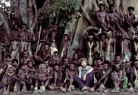 Porträt Hans-Jürgen Burkard, Insel Tanna, Vanuatu, Südpazik, 1987_ Reportage für Geo Magazin (72 dpi)