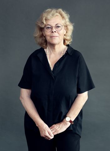 Portait of curator Mattie Boom, Rijksmuseum 2023 © Maarten Kools (150dpi)