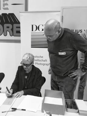 Regina Plaar und Gero Furchheim, der als Versammlungsleiter der MV tätig war.