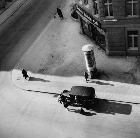 Eva Besnyö, Starnberger Strasse, Berlin , 1931