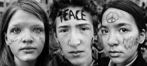 Regina Schmeken, Kein Krieg – Nirgends, Installation, 2003