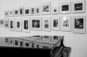 Einblick in die Ausstellung "100 Augenblicke", Foto: Philipp Bösel