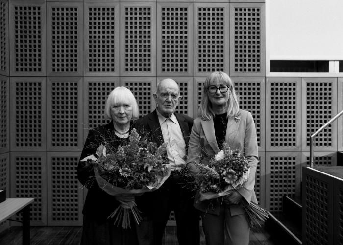 DGPh Photography Awards 2025. Verleihung im Stiftersaal des Wallraf-Richartz-Museums. v.l.n.r.: Ann Wilde, Jürgen Wilde, Simone Klein © Alwin Maigler