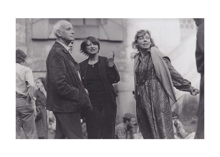 Henri Cartier-Bresson, Anna Fárová und Sue Davies, Prag 1981; Photo: pv/Archiv (1981)