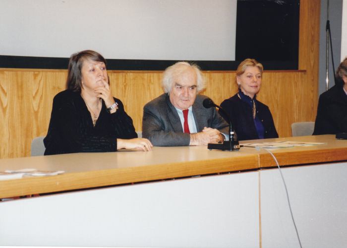 Preisverleihung 1990 in Stuttgart, v.l.n.r.: Anna Fárová, Cornell Capa, Sue Davies